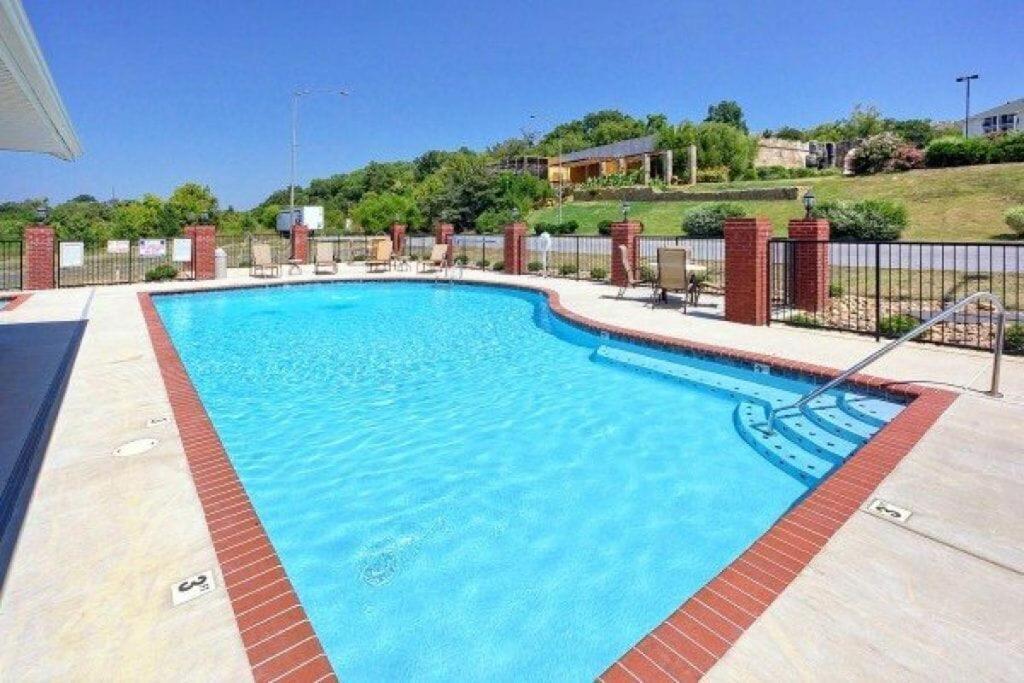 Fantastic Location! River And Mountain Views 2Br/2Ba Sleeps 6 Pigeon Forge Kültér fotó