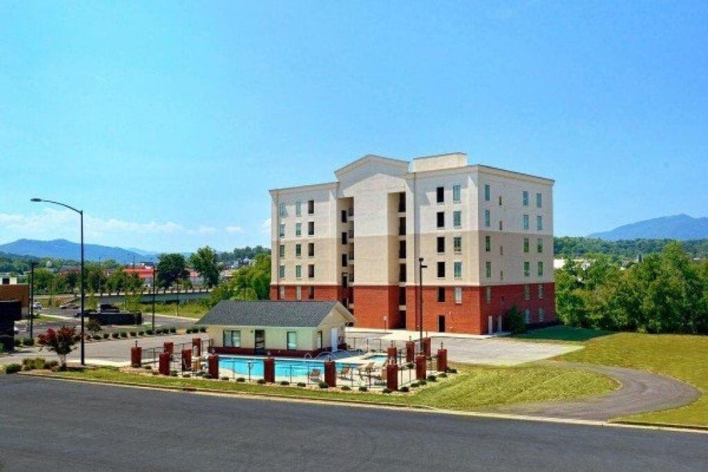 Fantastic Location! River And Mountain Views 2Br/2Ba Sleeps 6 Pigeon Forge Kültér fotó