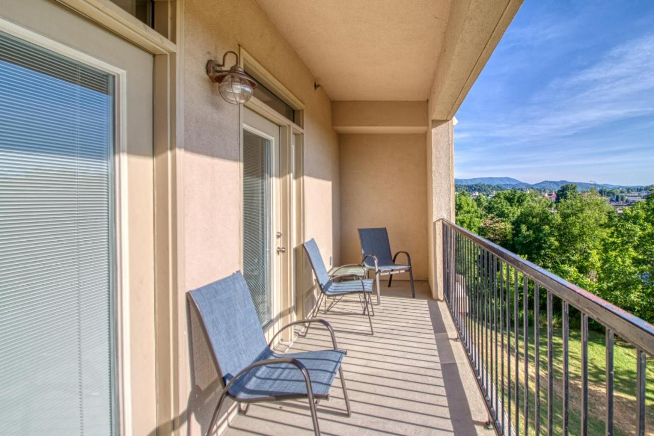 Fantastic Location! River And Mountain Views 2Br/2Ba Sleeps 6 Pigeon Forge Kültér fotó
