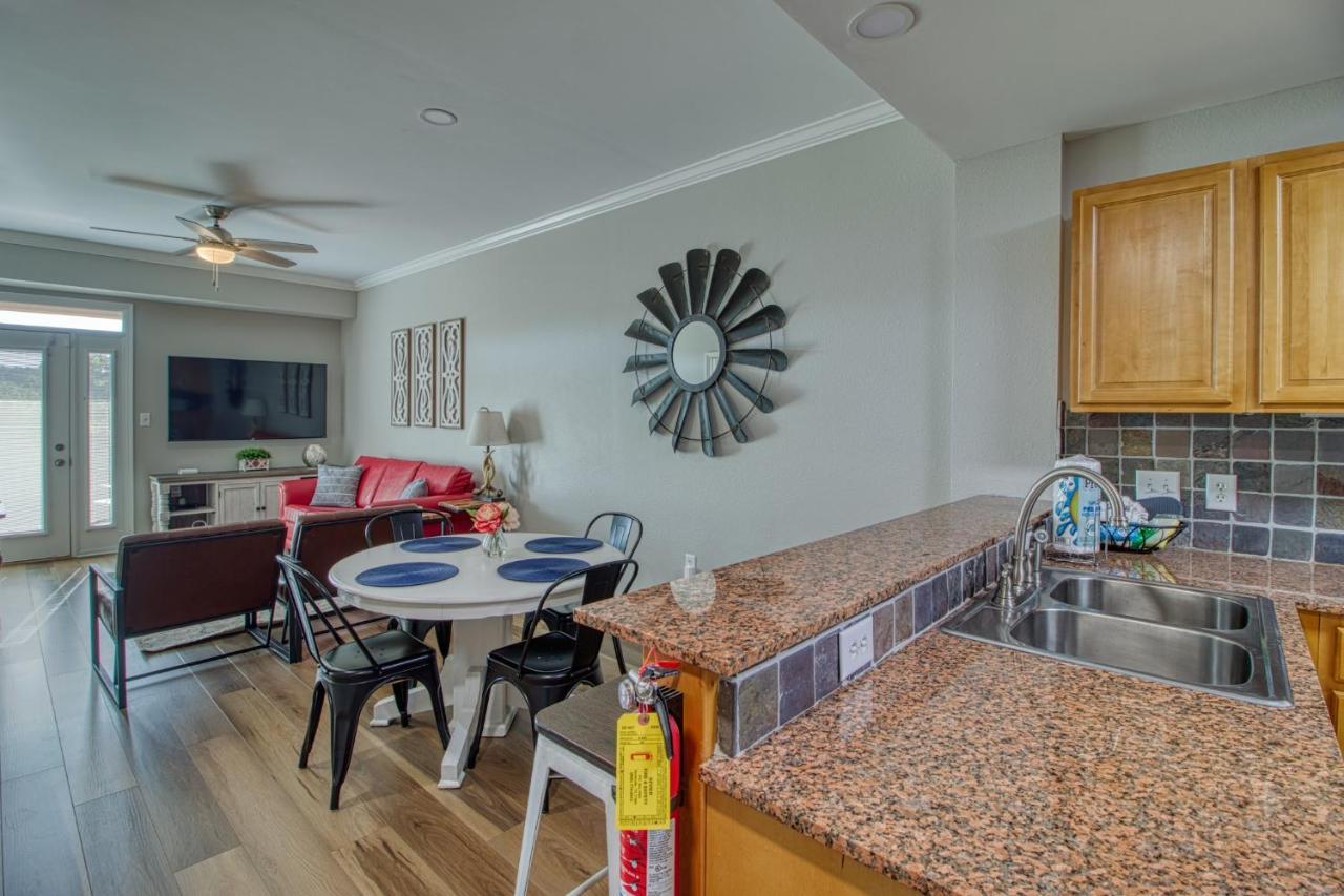 Fantastic Location! River And Mountain Views 2Br/2Ba Sleeps 6 Pigeon Forge Kültér fotó