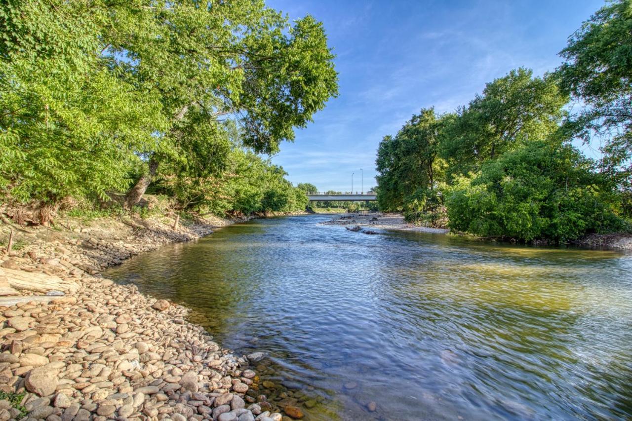 Fantastic Location! River And Mountain Views 2Br/2Ba Sleeps 6 Pigeon Forge Kültér fotó
